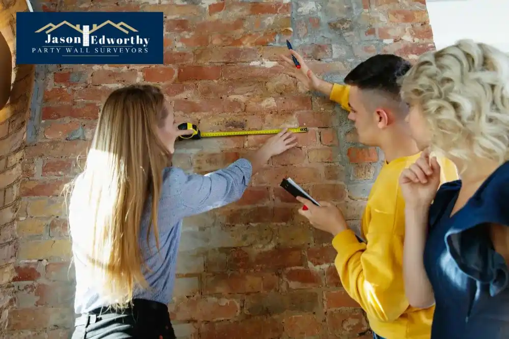 What are the responsibilities of a party wall surveyor Wisbech?